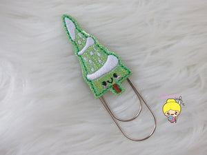 Snow Covered Tree Planner Clip